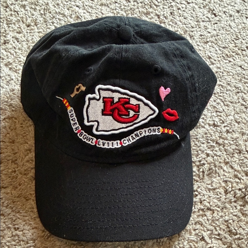Kansas City Chiefs Black Women’s Swiftie Baseball Cap NWT